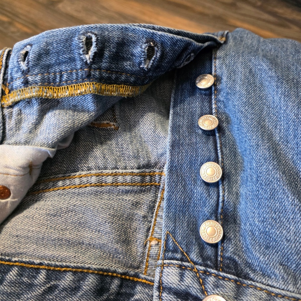 Levis 501 Original Mens Straight Leg Button Fly Blue Denim Jeans 34x30 - Picture 9 of 11
